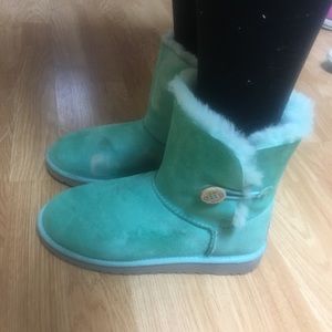 UGG women’s boots size 5